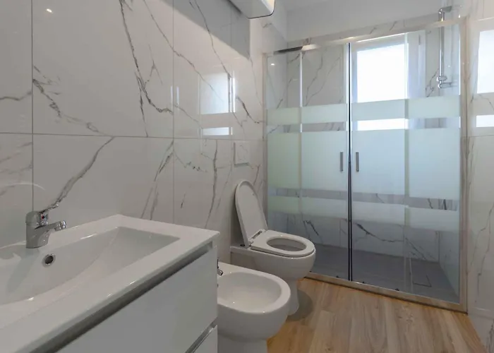 With Pool In 54750 Μπιμπιόνε